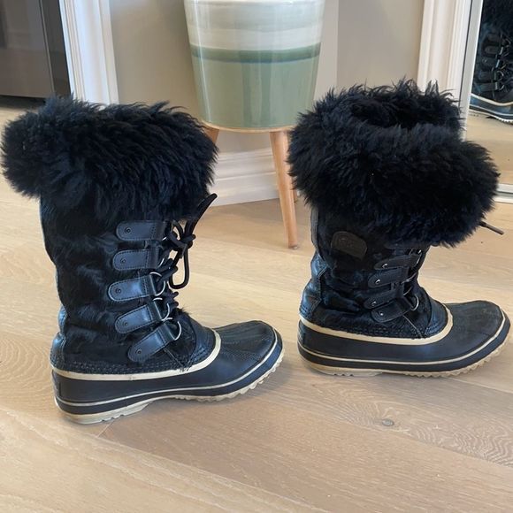 Sorel Winter Boots - Pony Hair with Swarovski Crystal Accents - Size 7 - Picture 3 of 11